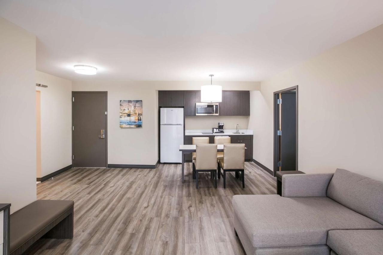 Best Western Plus Executive Residency Bronx นิวยอร์ก ภายนอก รูปภาพ