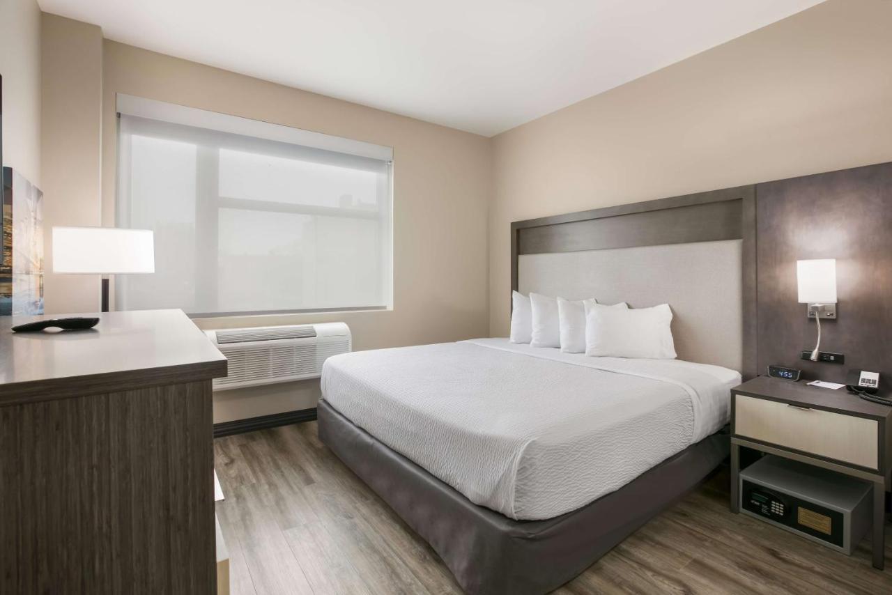 Best Western Plus Executive Residency Bronx นิวยอร์ก ภายนอก รูปภาพ
