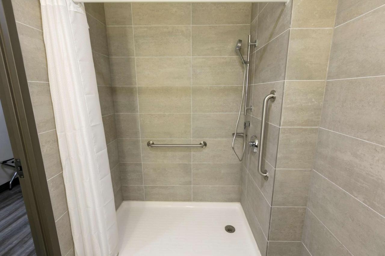 Best Western Plus Executive Residency Bronx นิวยอร์ก ภายนอก รูปภาพ